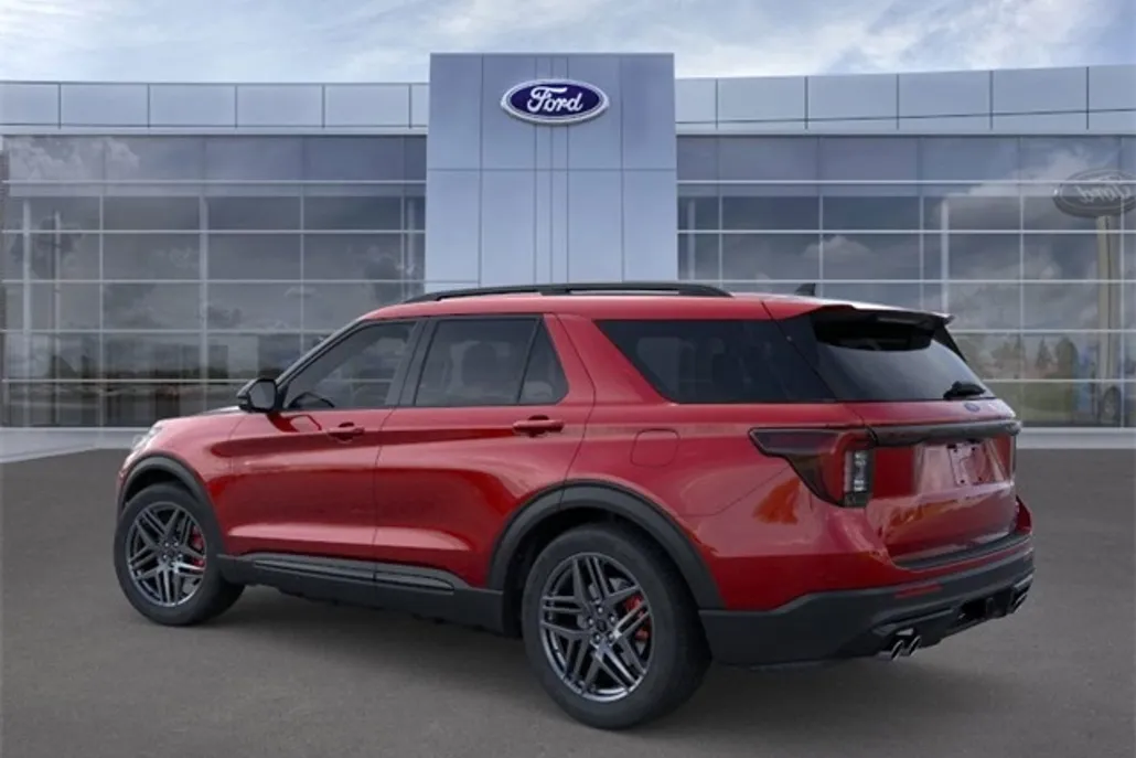 2025 Ford Explorer ST photo 1