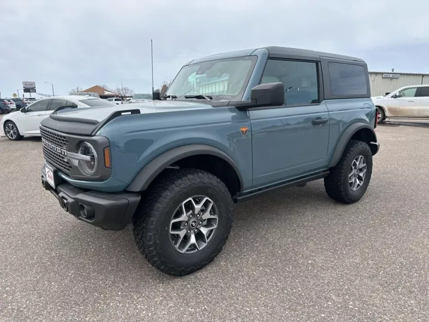 2022 Ford Bronco Badlands photo 1