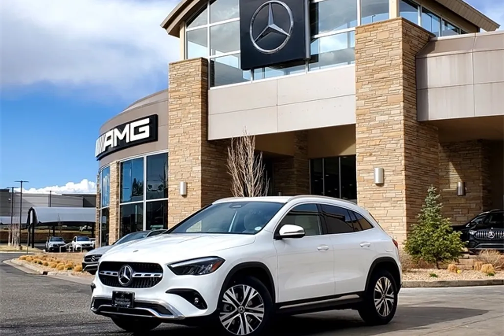 2025 Mercedes Benz GLA 250 4MATIC photo 1