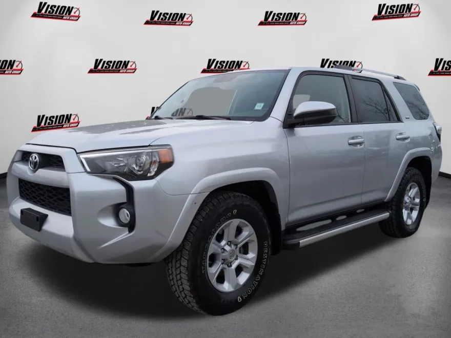 2019 Toyota 4Runner SR5 photo 1