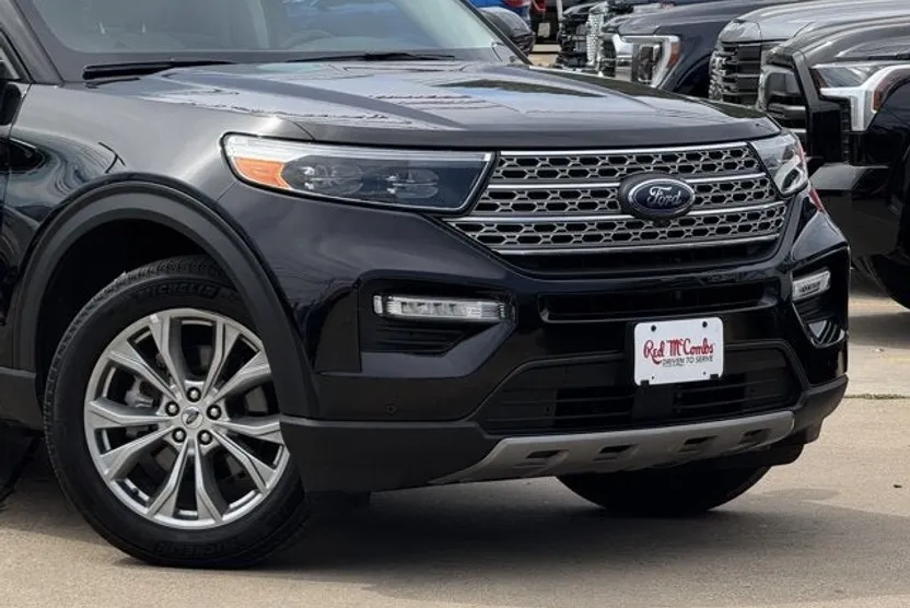2023 Ford Explorer Limited photo 1
