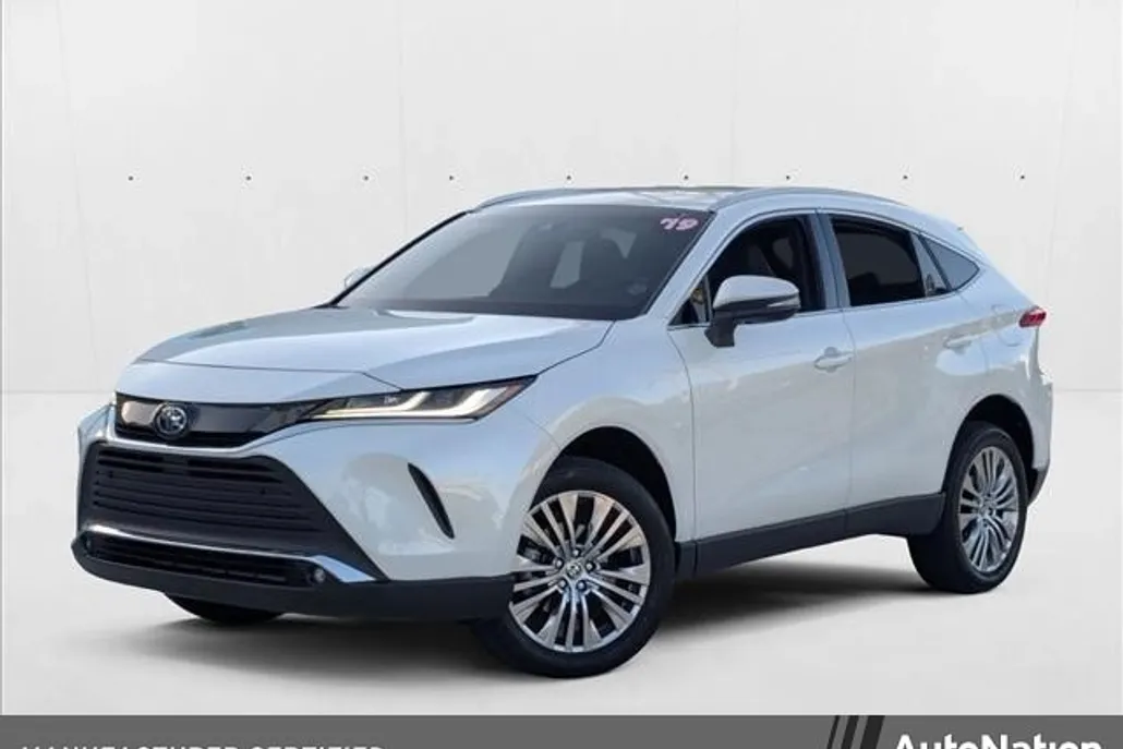 2023 Toyota Venza XLE photo 1