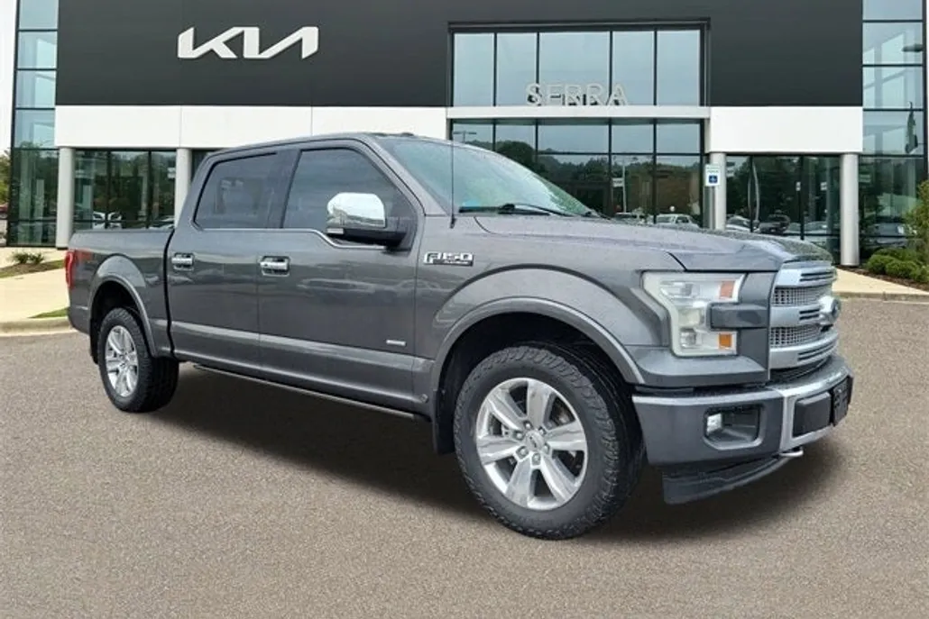 2017 Ford F-150 Platinum photo 1
