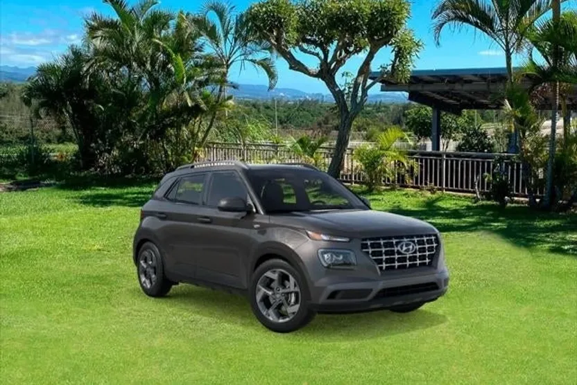 2025 Hyundai Venue SEL photo 1