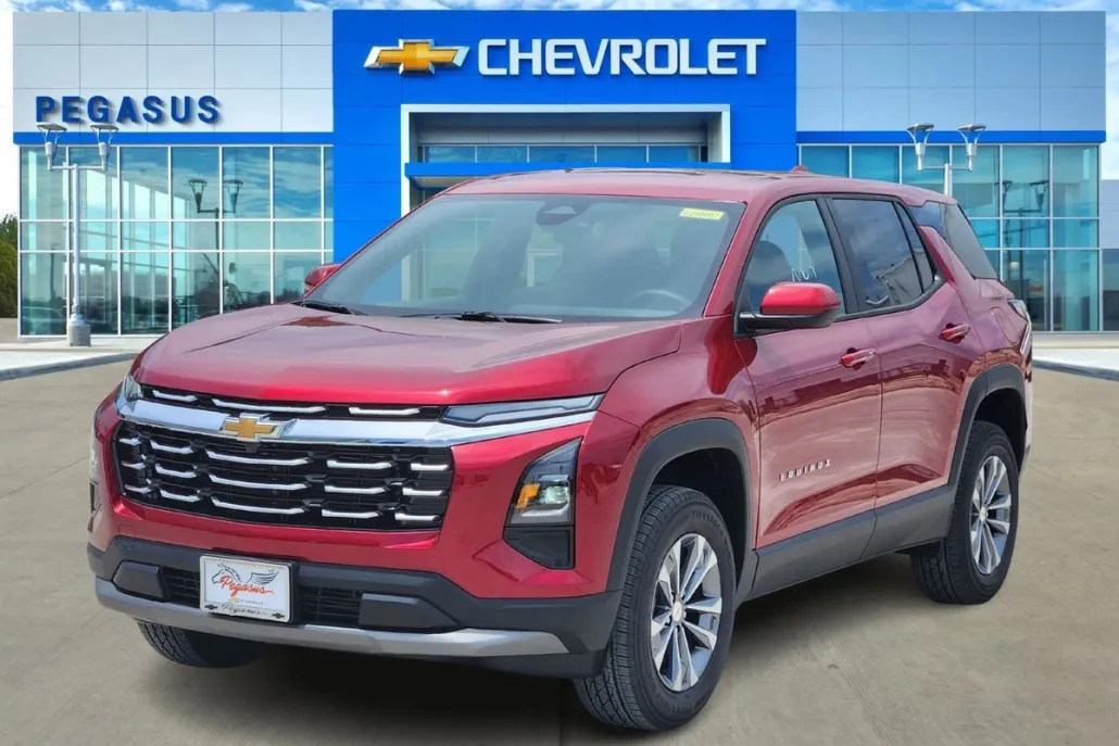 2026 Chevrolet Equinox LT photo 1