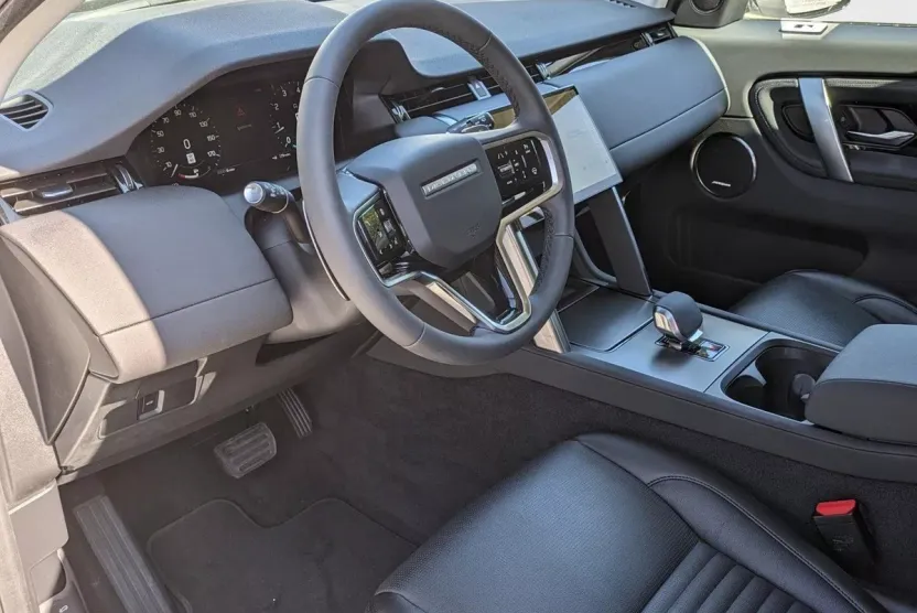 2024 Land Rover Discovery Sport S photo 1