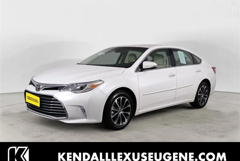 2017 Toyota Avalon XLE Premium photo 1