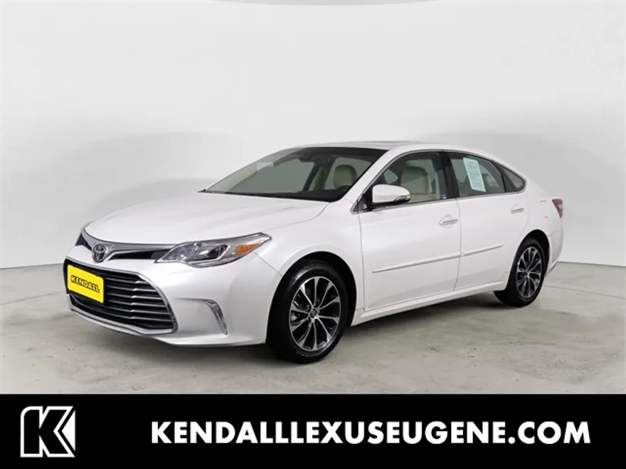 2017 Toyota Avalon XLE Premium photo 1