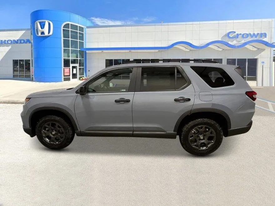 2025 Honda Pilot TrailSport photo 1