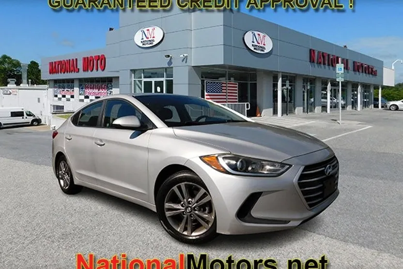 2017 Hyundai Elantra SE photo 1