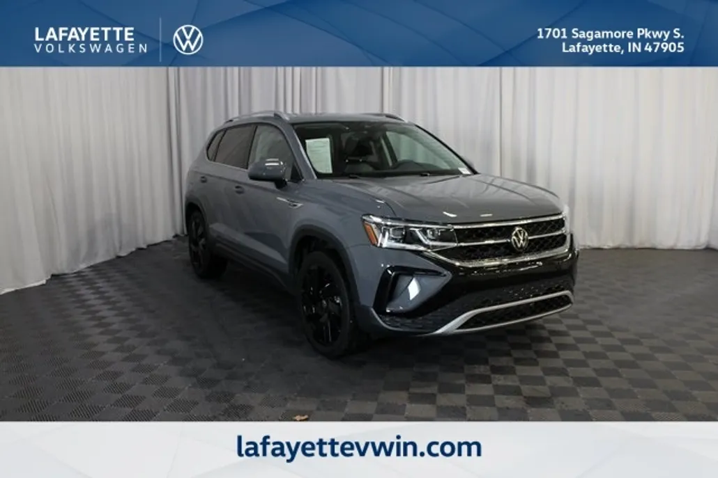 2024 Volkswagen Taos SEL photo 1