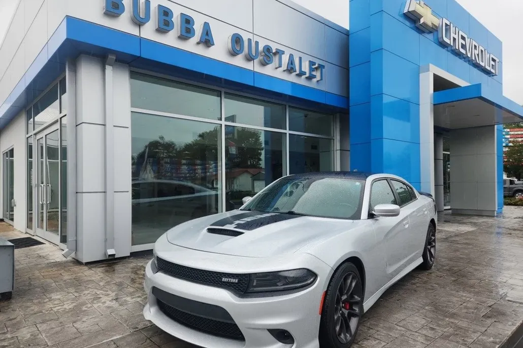 2022 Dodge Charger R/T photo 1