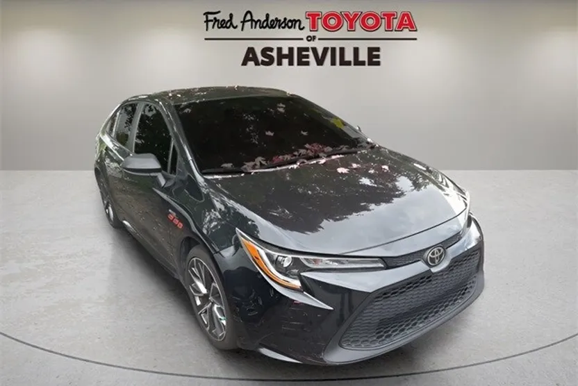 2022 Toyota Corolla LE photo 1