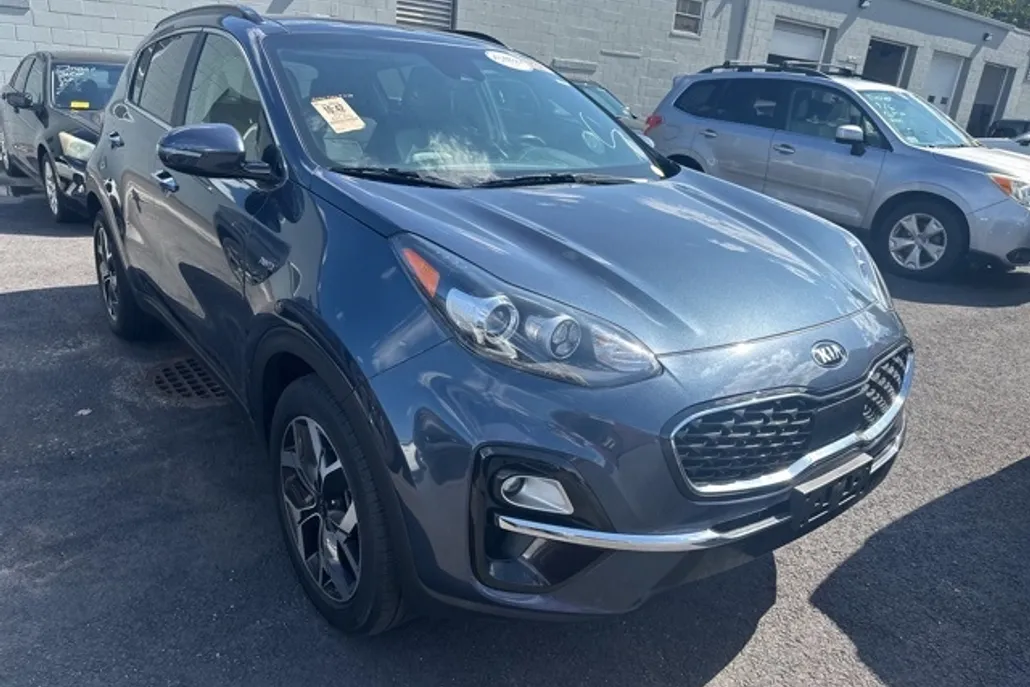2022 Kia Sportage EX photo 1