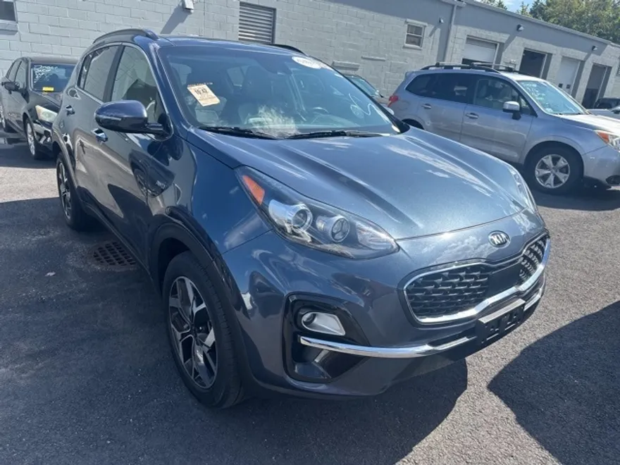 2022 Kia Sportage EX photo 1