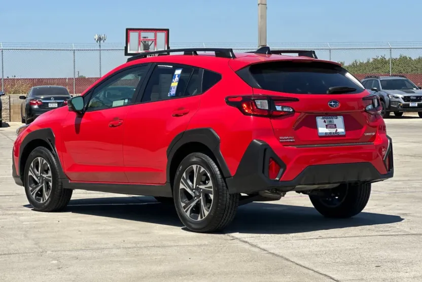 2024 Subaru Crosstrek Premium photo 1