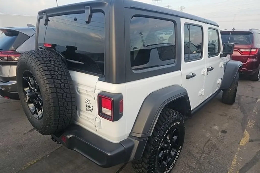 2023 Jeep Wrangler Base 4xe photo 1
