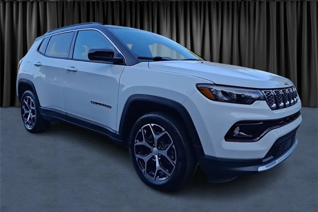 2024 Jeep Compass Limited photo 1