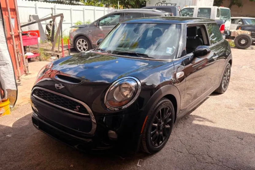 2016 Mini Cooper 2 Door Hardtop S photo 1