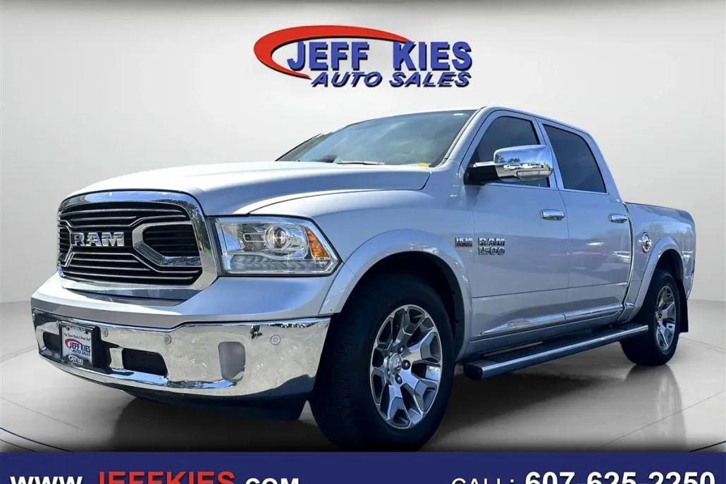 2017 Ram 1500 Limited photo 1