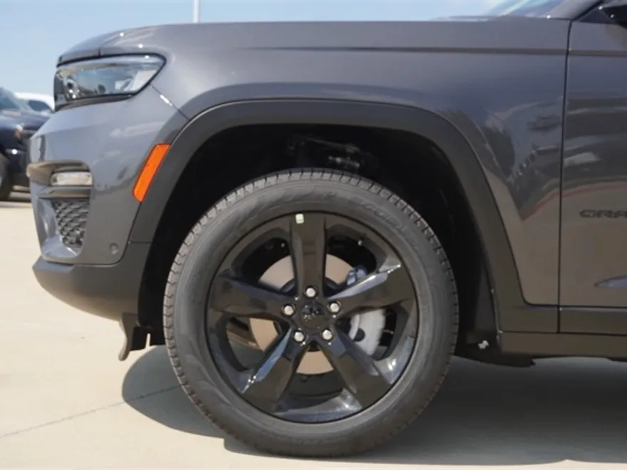 2025 Jeep Grand Cherokee Limited photo 1