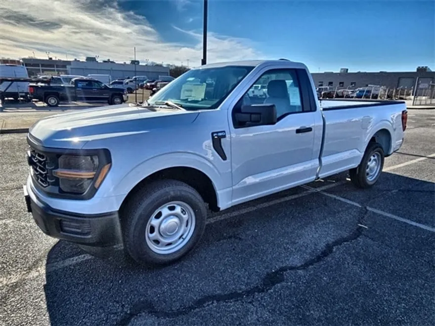 2025 Ford F-150 XL photo 1