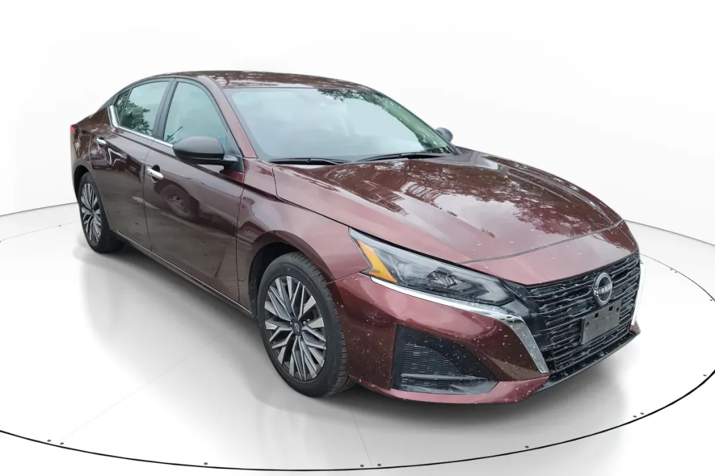 2024 Nissan Sentra SV photo 1