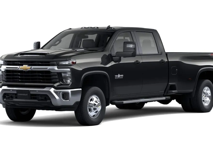 2026 Chevrolet Silverado 3500HD LT photo 1