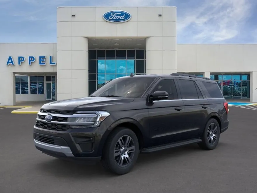 2024 Ford Expedition XLT photo 1