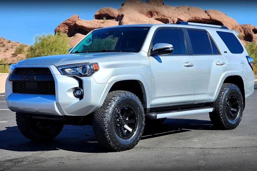 2021 Toyota 4Runner SR5 Premium photo 1