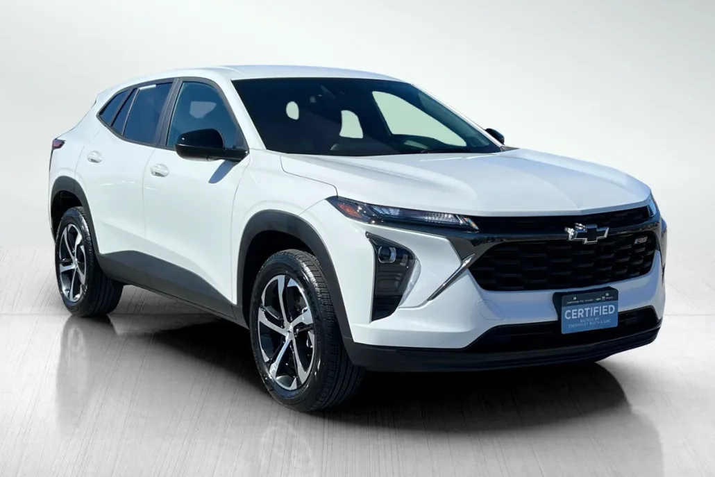 2024 Chevrolet Trax photo 1
