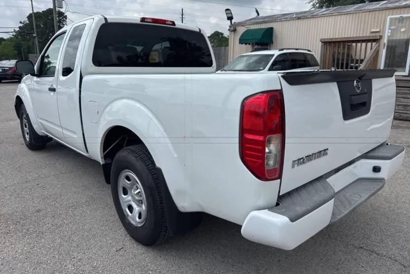 2019 Nissan Frontier S photo 1