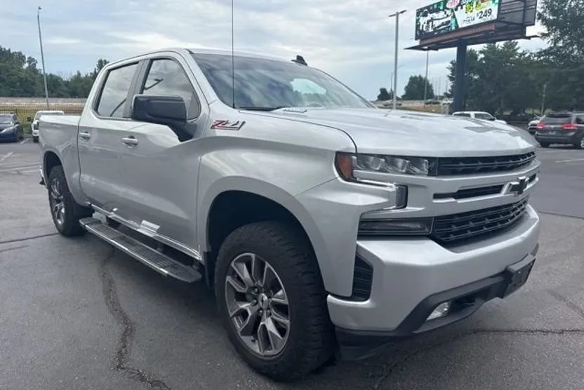 2021 Chevrolet Silverado 1500 RST photo 1