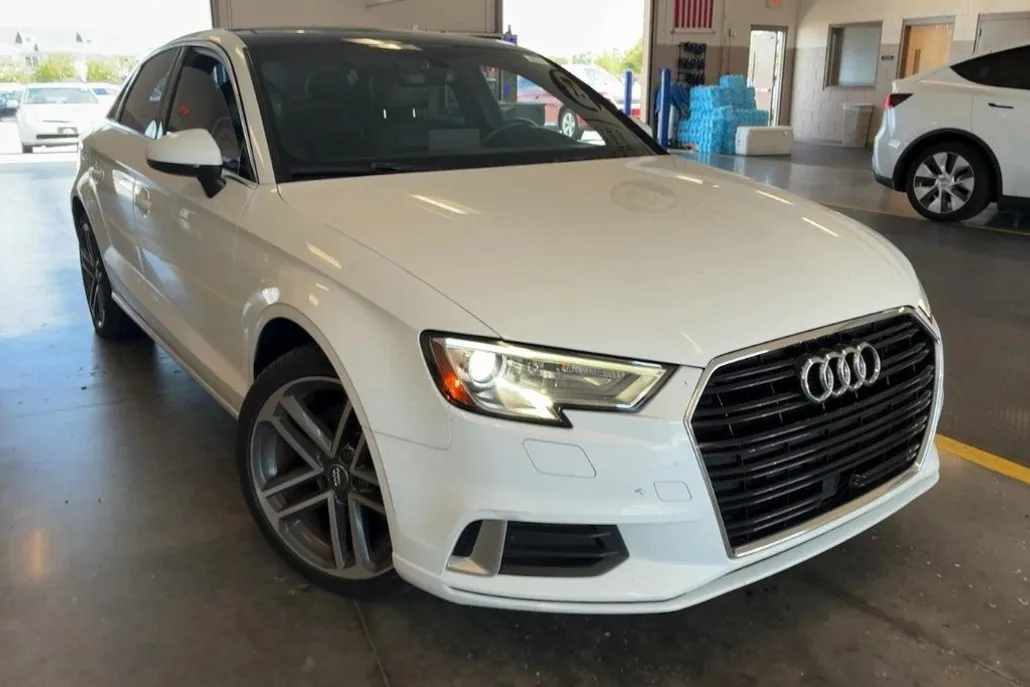 2019 Audi A3 2.0T Premium photo 1