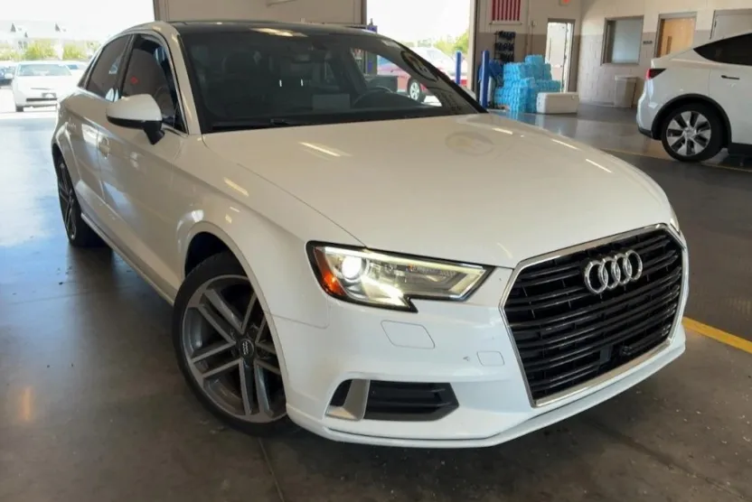 2019 Audi A3 2.0T Premium photo 1