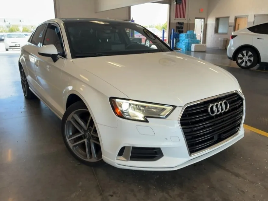 2019 Audi A3 2.0T Premium photo 1