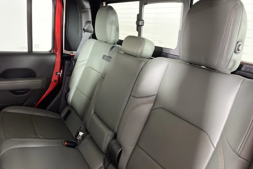 2025 Jeep Gladiator Mojave photo 1