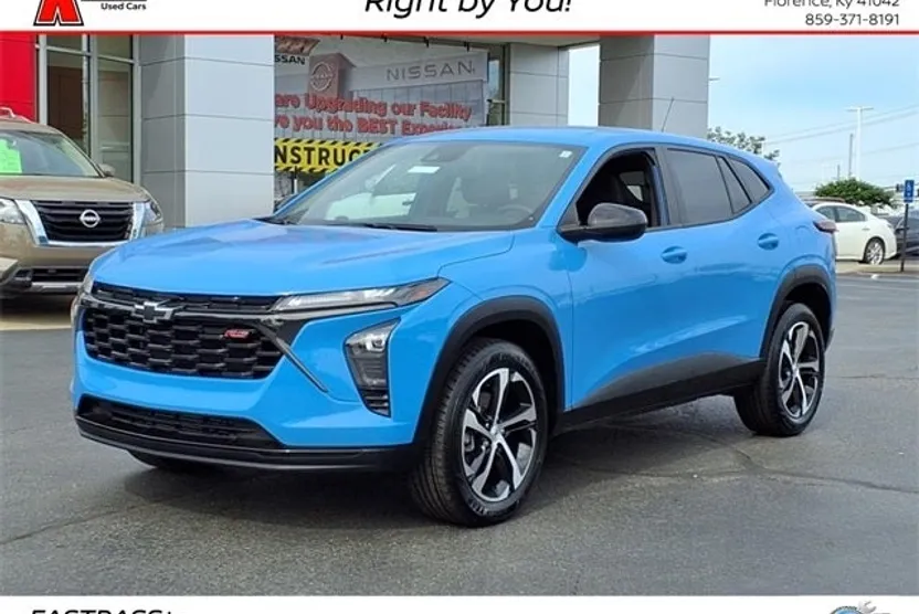 2024 Chevrolet Trax photo 1