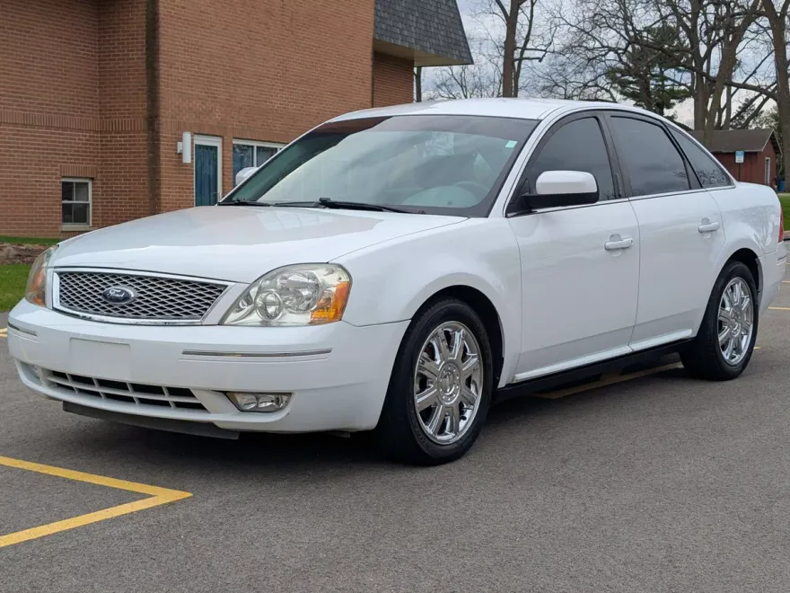2007 Ford Five Hundred SEL photo 1