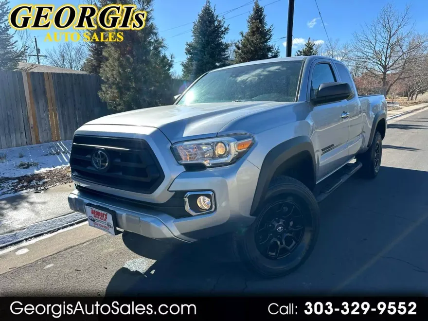 2022 Toyota Tacoma Access Cab SR5 photo 1
