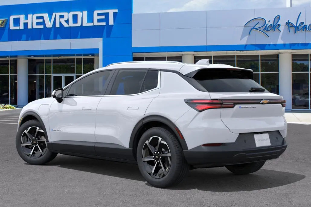2026 Chevrolet Equinox EV 1LT photo 1