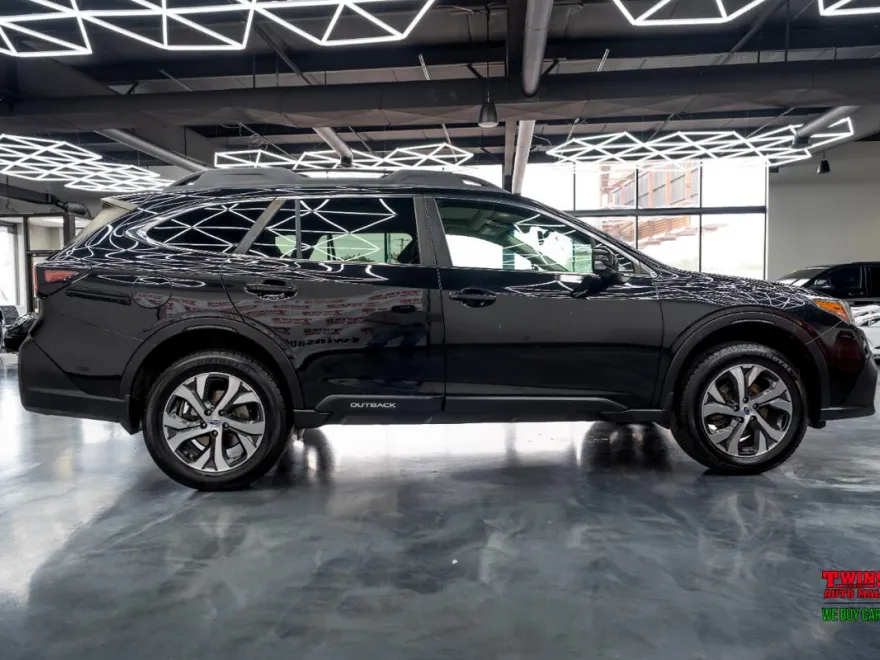 2021 Subaru Outback Limited photo 1