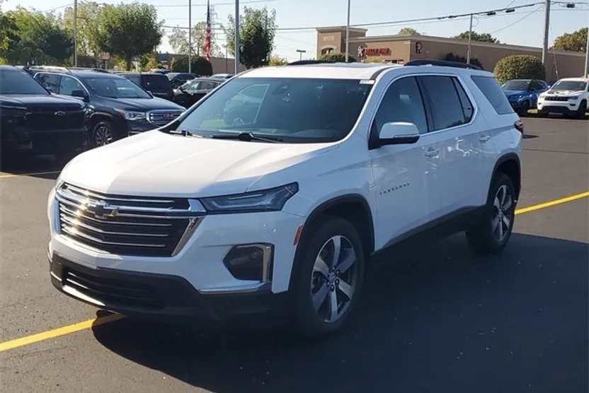 2023 Chevrolet Traverse Leather photo 1