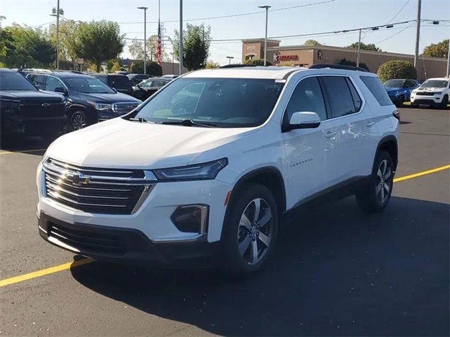 2023 Chevrolet Traverse Leather photo 1