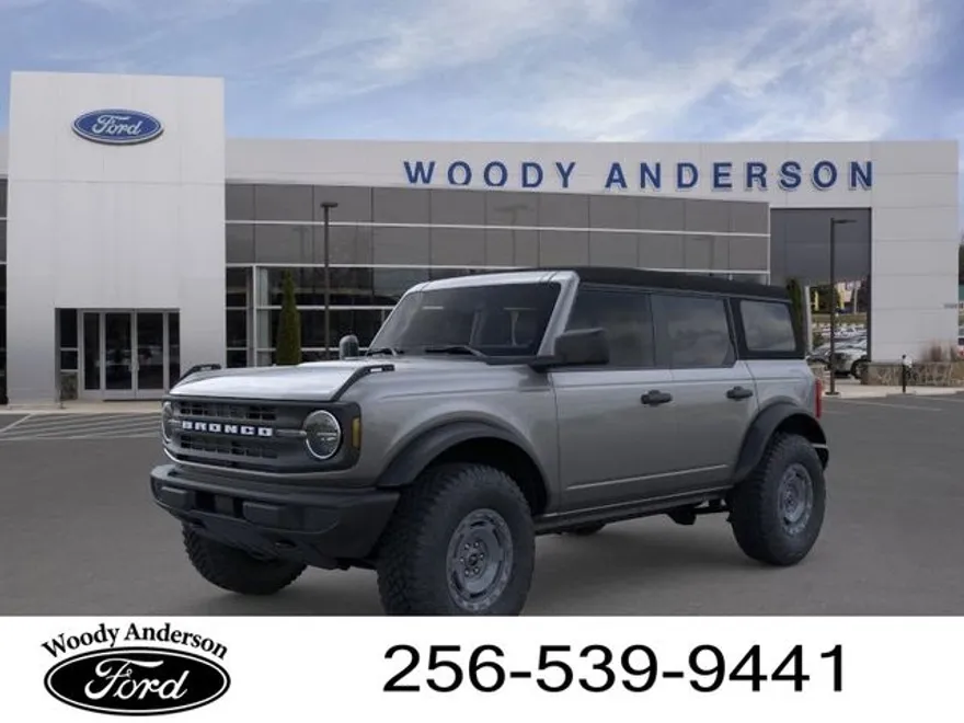 2025 Ford Bronco Base photo 1