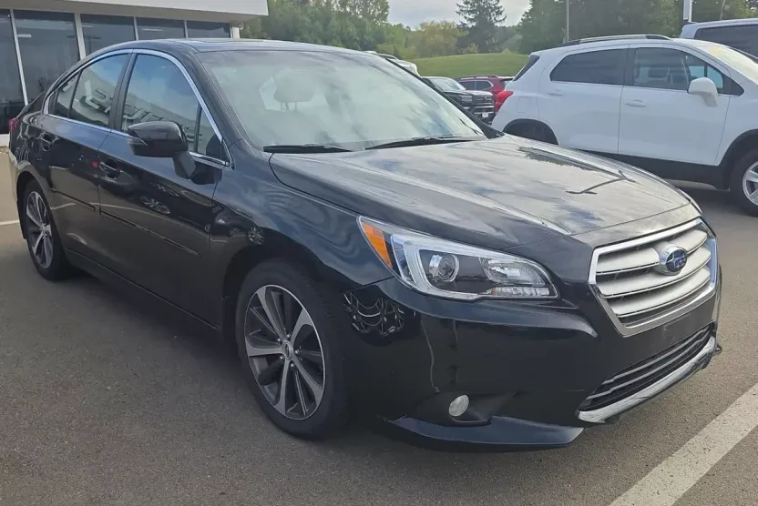 2017 Subaru Legacy Limited photo 1