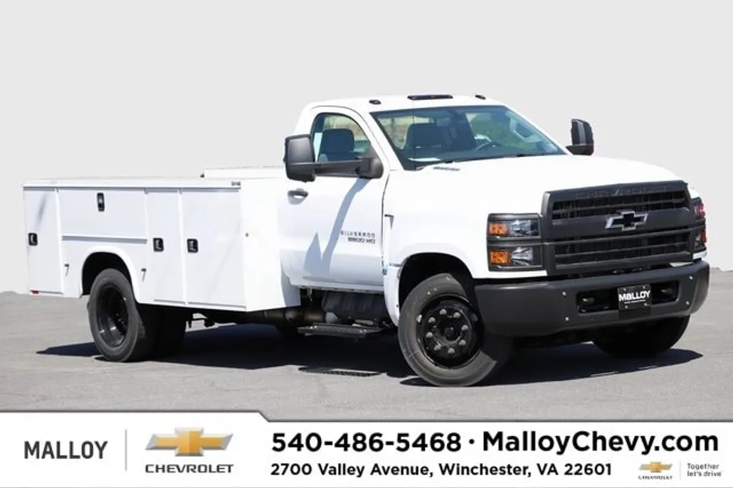 2024 Chevrolet Silverado 5500HD Work Truck photo 1