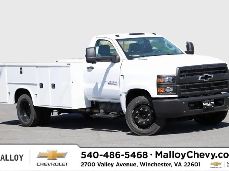 2024 Chevrolet Silverado 5500HD Work Truck photo 1