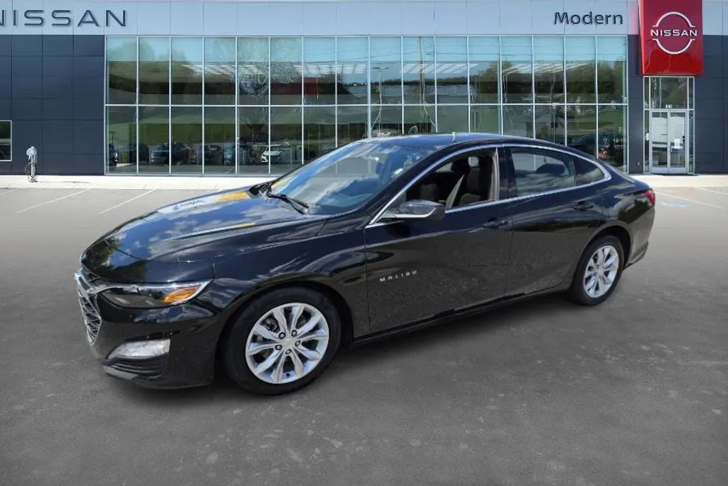 2024 Chevrolet Malibu 1LT photo 1