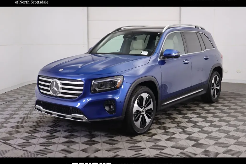 2026 Mercedes Benz GLB 250 photo 1